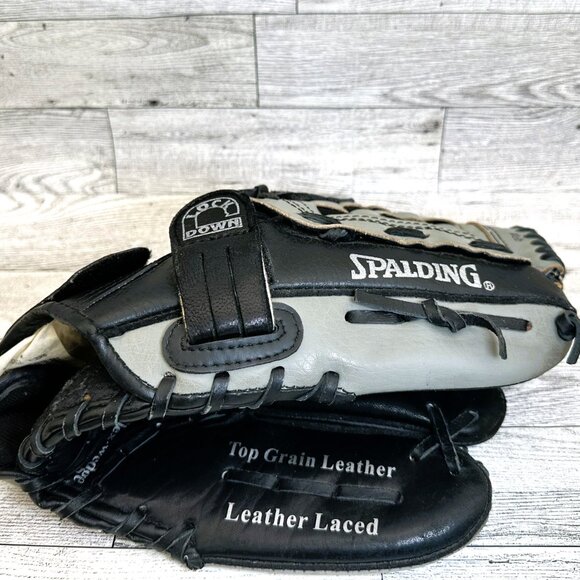 Spalding Model 18225 11.5" Baseball Glove Top Grain Leather Laced RHT Black/Gray - Picture 1 of 15